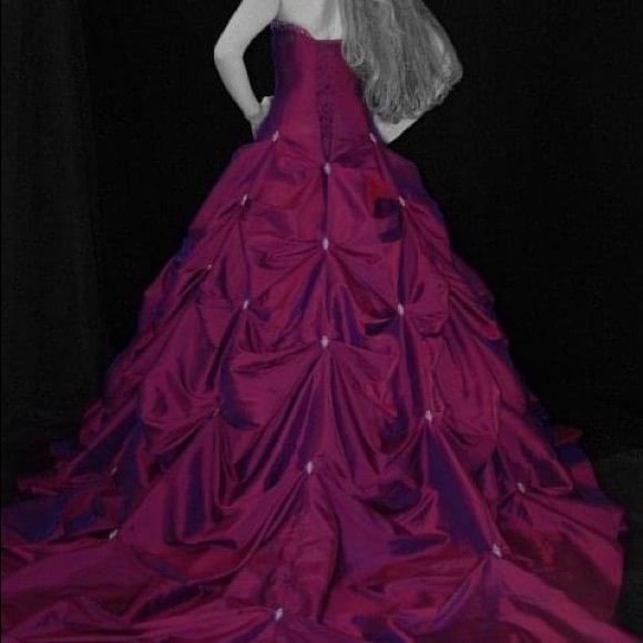 NEW! NWT Maggie Sottero Capri fuchsia size 6 wedding gown - Picture 4 of 15